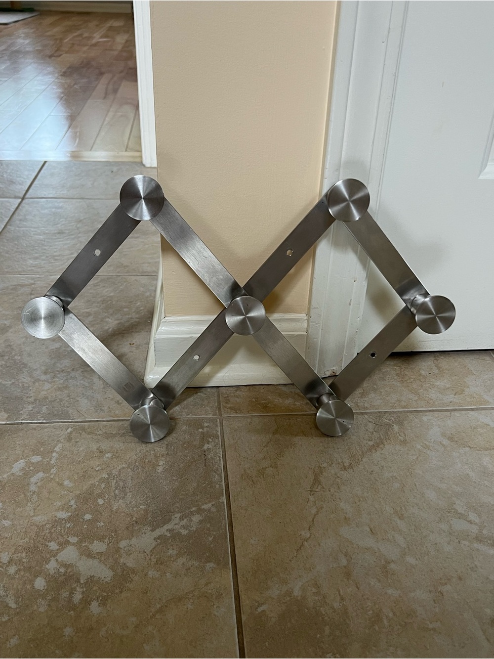 Umbra brushed nickel expandable hook